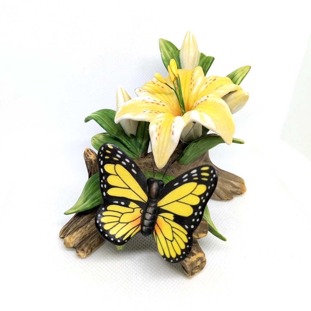 Vintage Butterfly Yellow Flower Sculpture Figurine Bernini Seymour Mann As Is